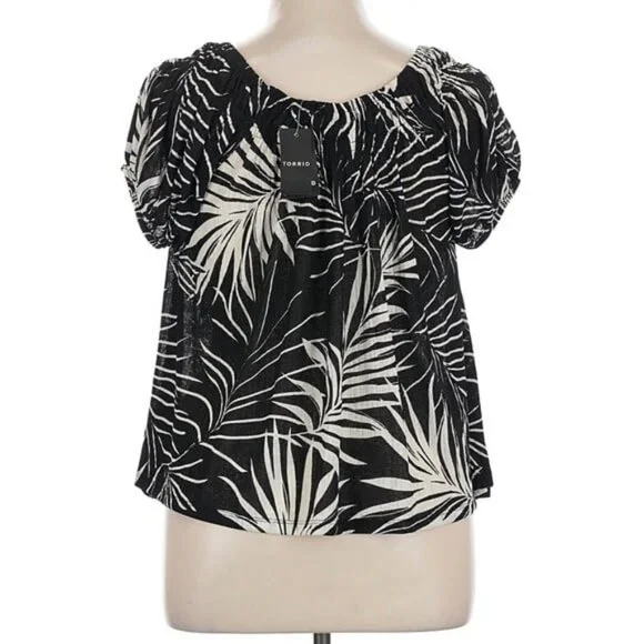 NWT Torrid Black & White Palm Leaf Cap Sleeve Peasant Blouse Size 1X - Picture 2 of 7